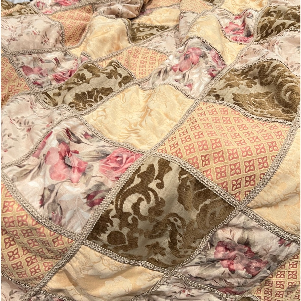 Croscill Ella Floral Patchwork Quilt